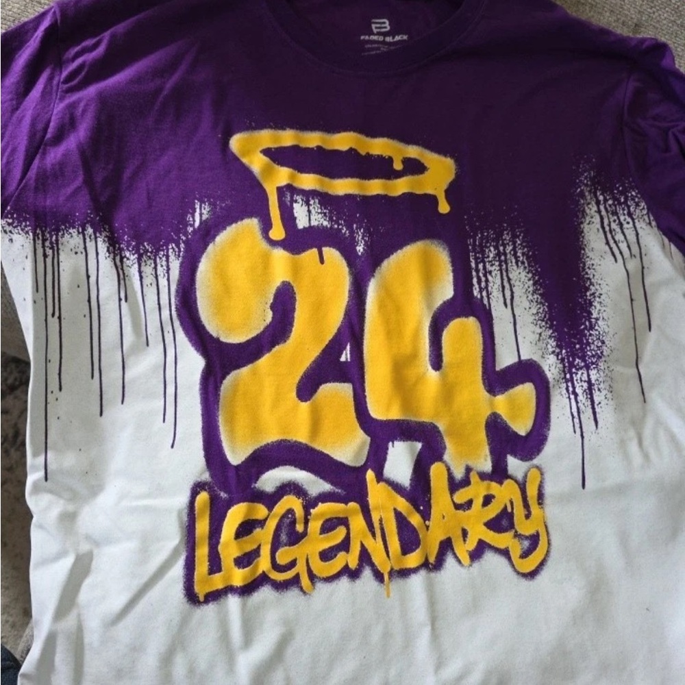 Lakers Kobe Bryant Memorial T Shirt Air Brush Paint Legendary Halo Mens Size XL